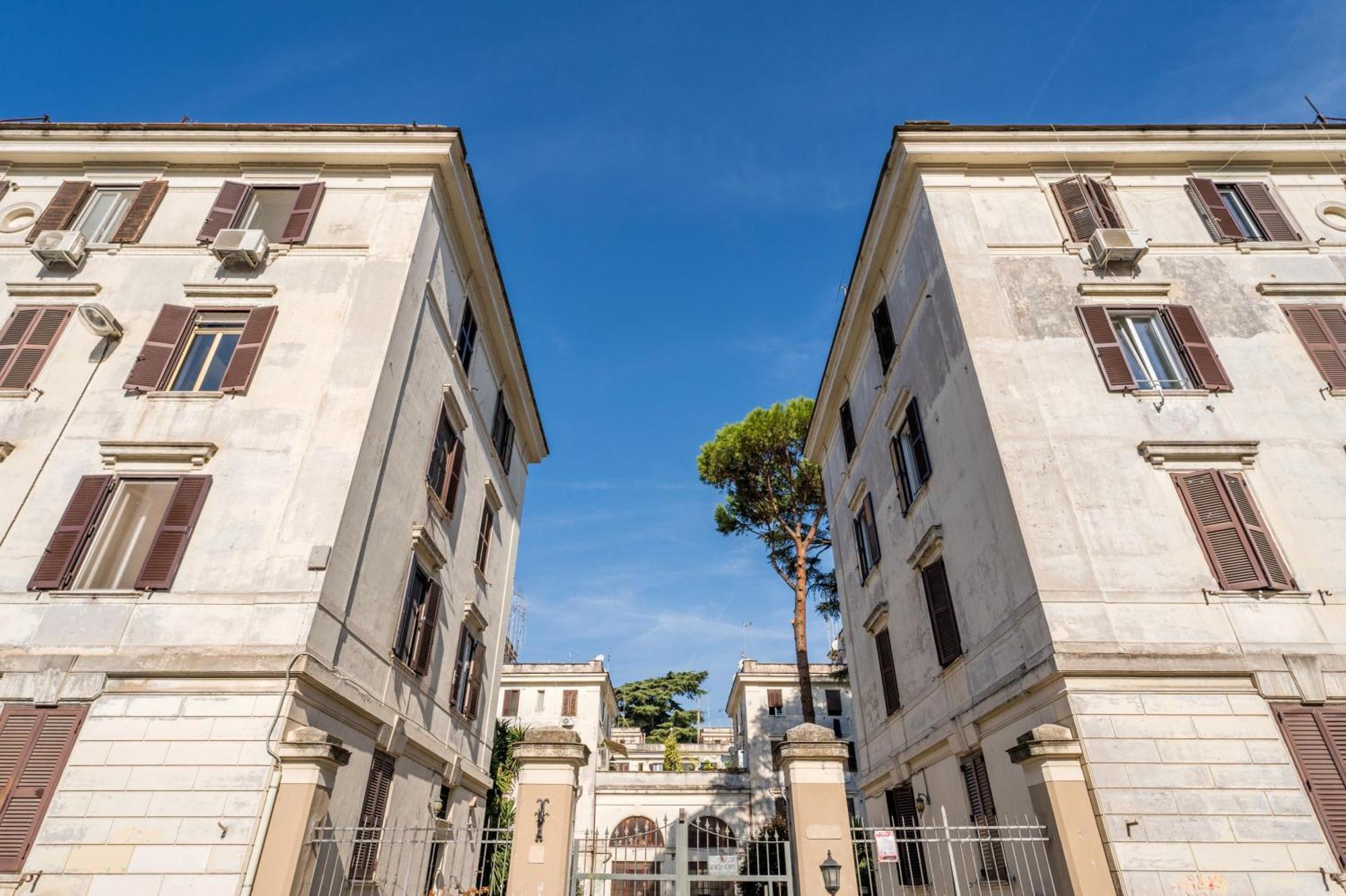 Fisher'S Apartment In Testaccio Rome Bagian luar foto